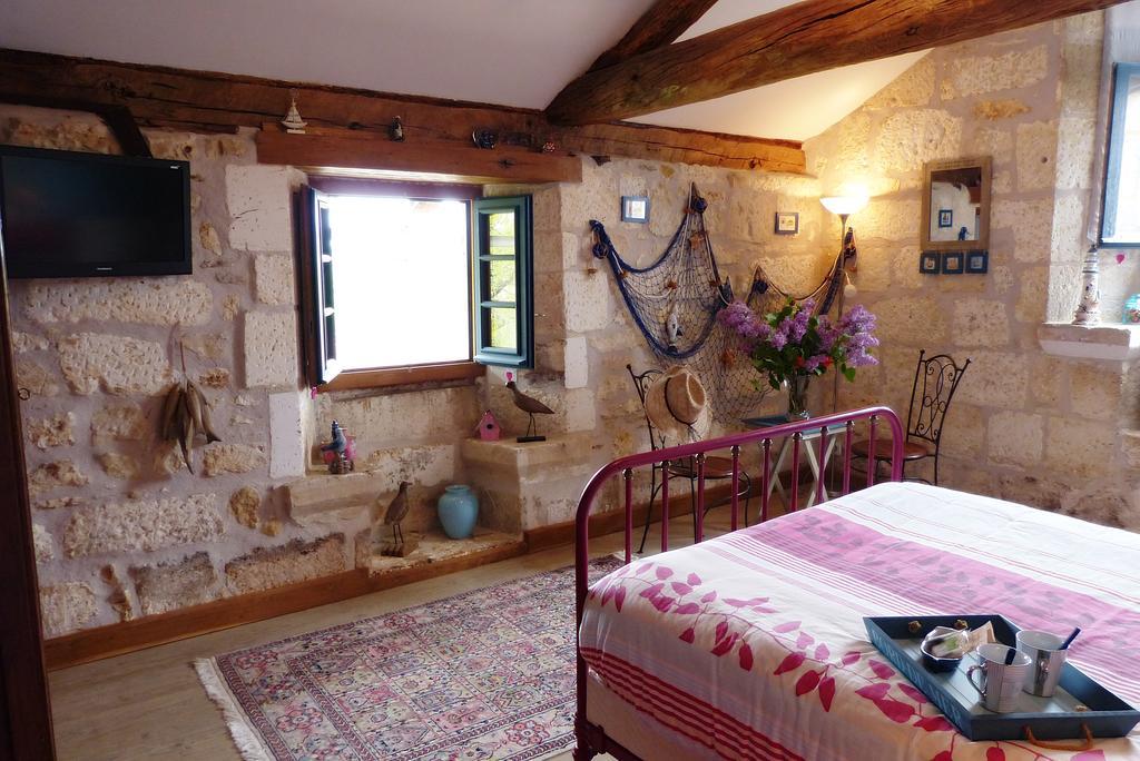 Bed and Breakfast L'Echappee Belle Perigord Cercles Pokoj fotografie